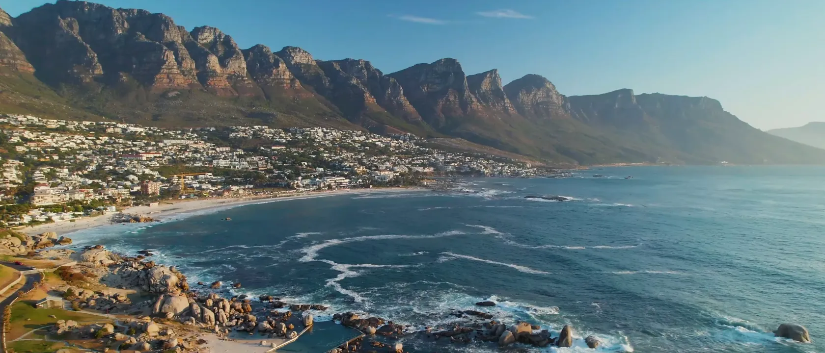 Kaapstad, met de Twaalf Apostelen aan de kustlijn